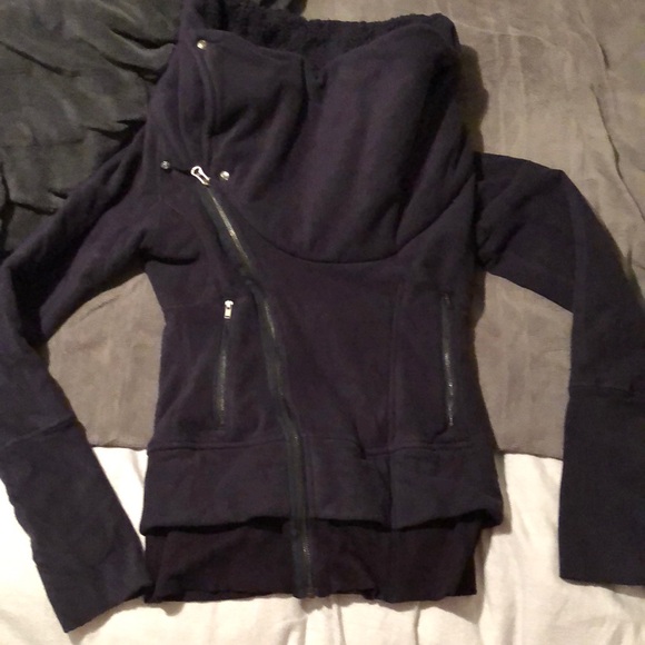 lululemon athletica Jackets & Blazers - Rare Lululemon Moro Fleece Jacket